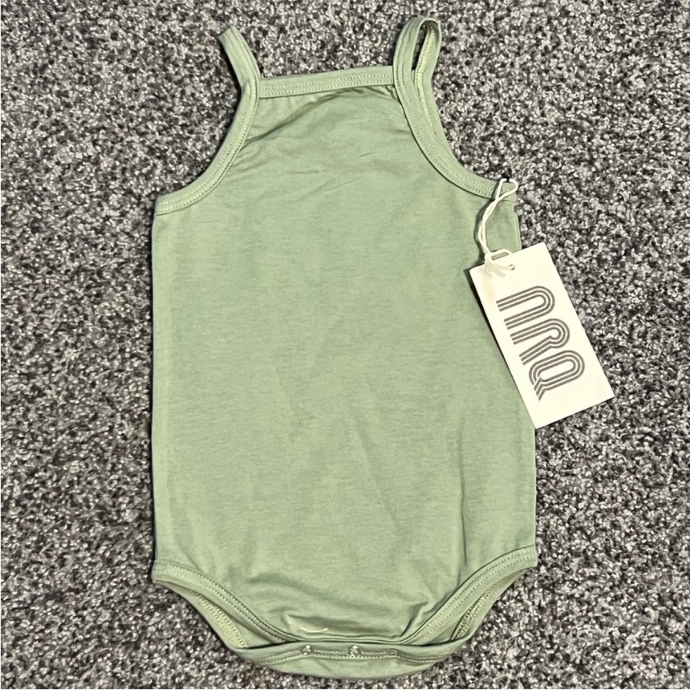 ARQ Baby Green Bodysuit Size 18-24 Months NWT NWT ARQ